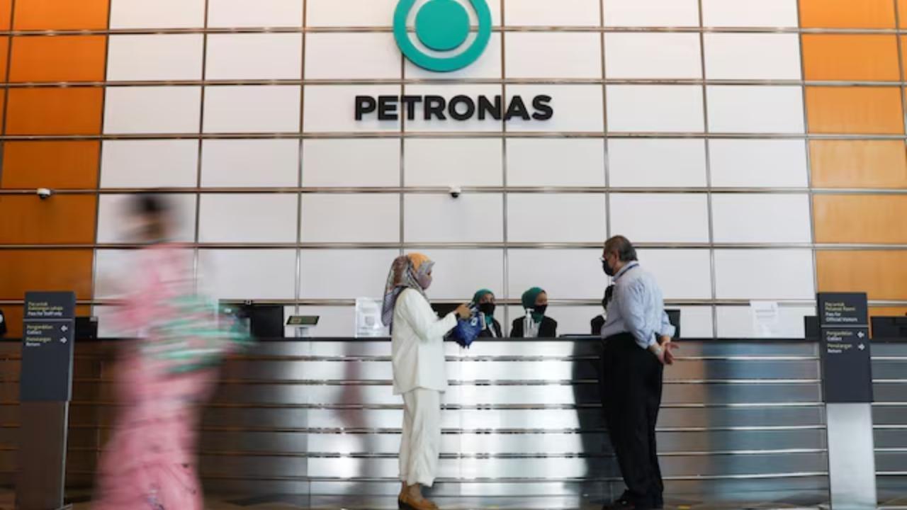 Petronas Sends First LNG Cargo from Kitimat to Japan
