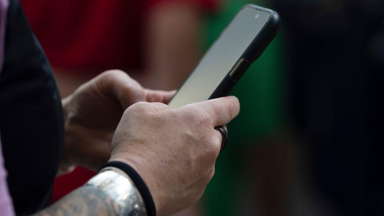 Clean Your Devices: A Guide to Germ-Free Tech Tools