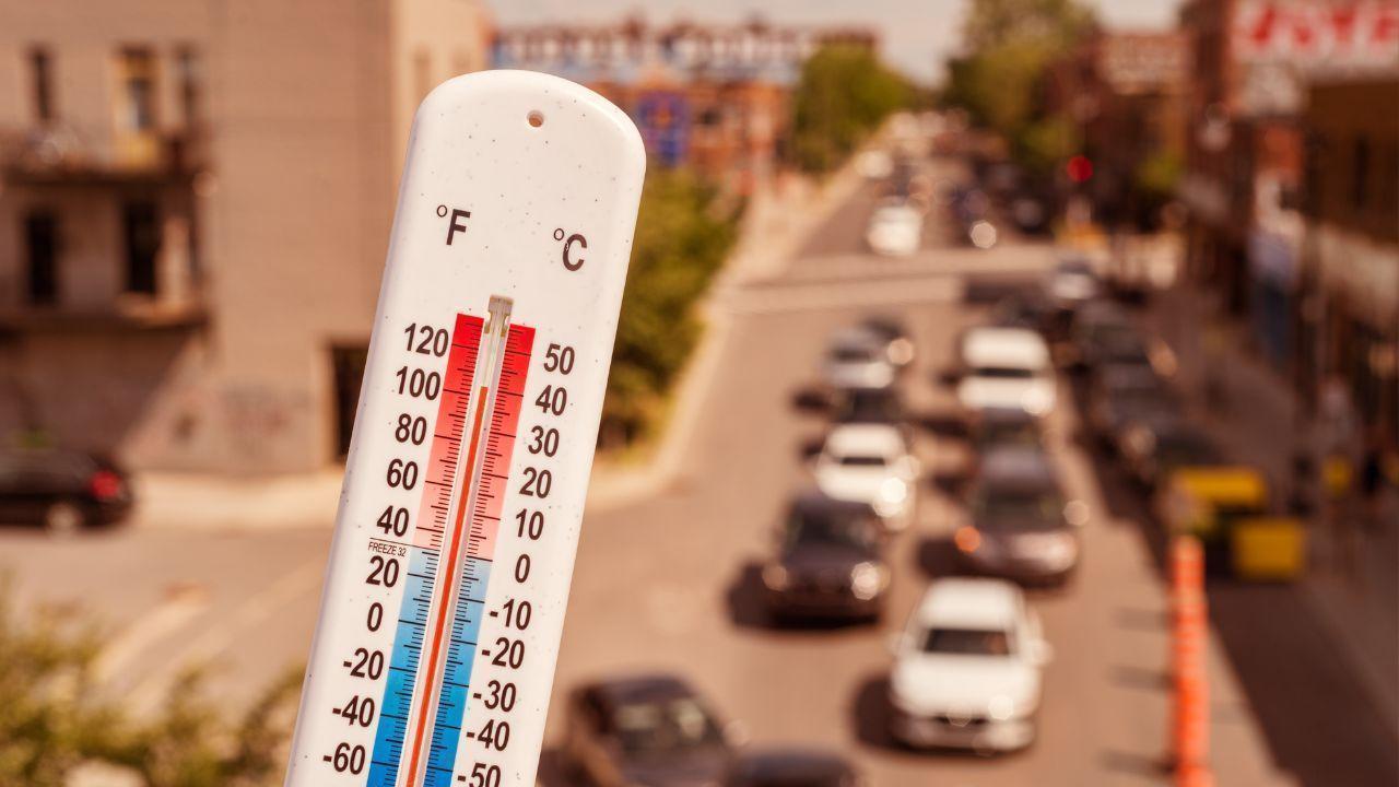 98 Heat Warnings & 215 Air Quality Advisories Across Canada