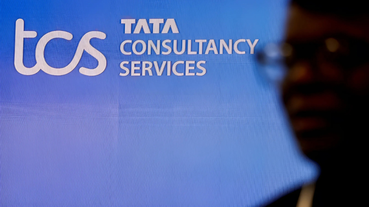 TCS Plans Job Cuts of Over 12,000 Workers in Big Company Change