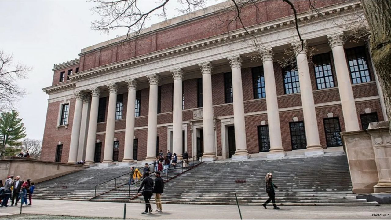 Judge Blocks Harvard Funding Freeze Upholds First Amendment Rights
