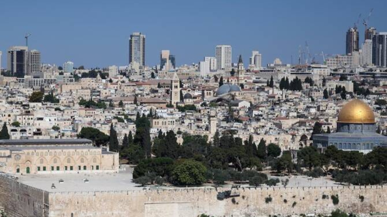 Suspected Militant Attack Near Jerusalem Leaves Two Injured