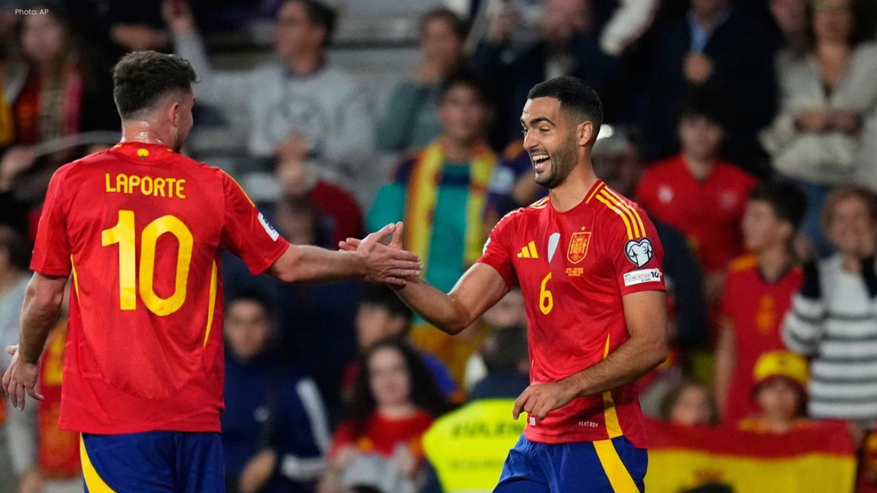 Spain & Italy Cruise to World Cup Qualifier Wins Spain & Italy Cruise to World Cup Qualifier Wins