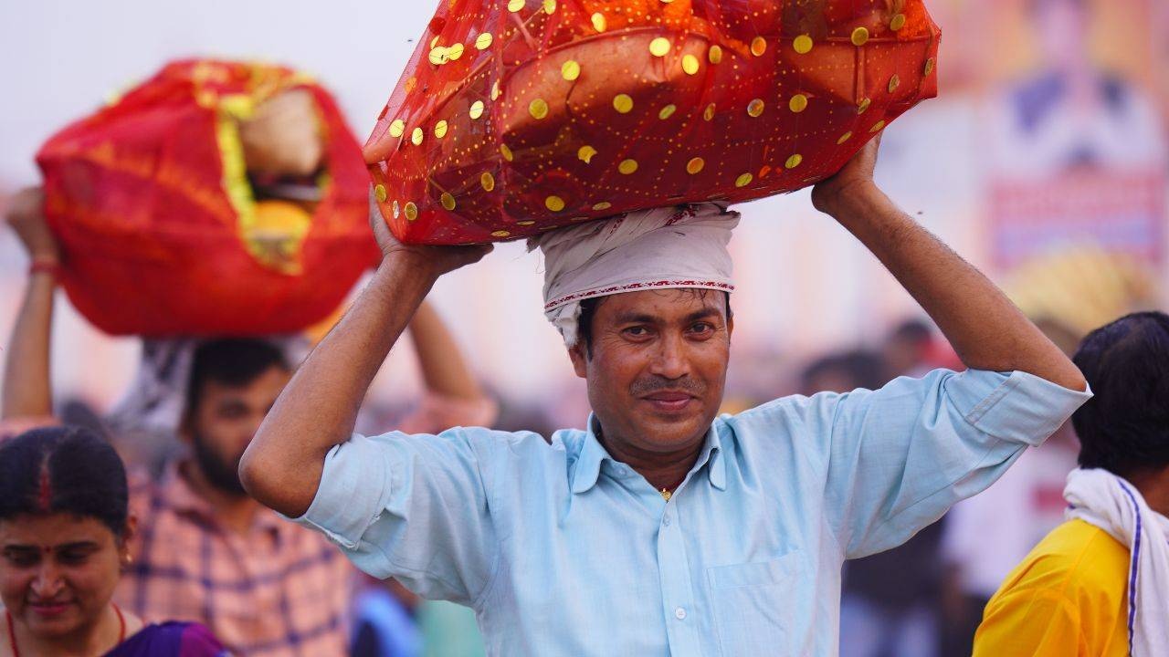 The Essence and Traditions of Chhath Puja in Hindu Culture