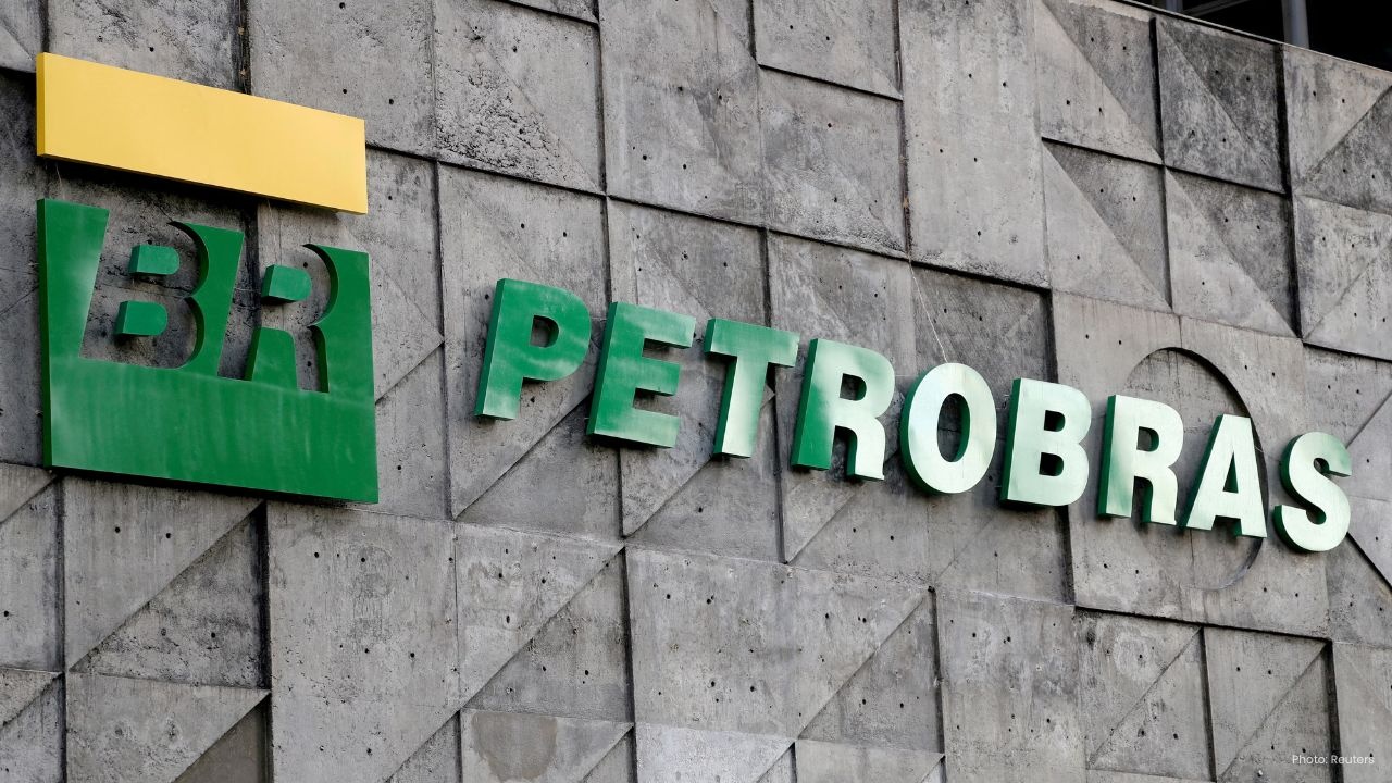 Petrobras Sees Modest Q3 Profit Increase, Announces $2.25 Billion Dividend