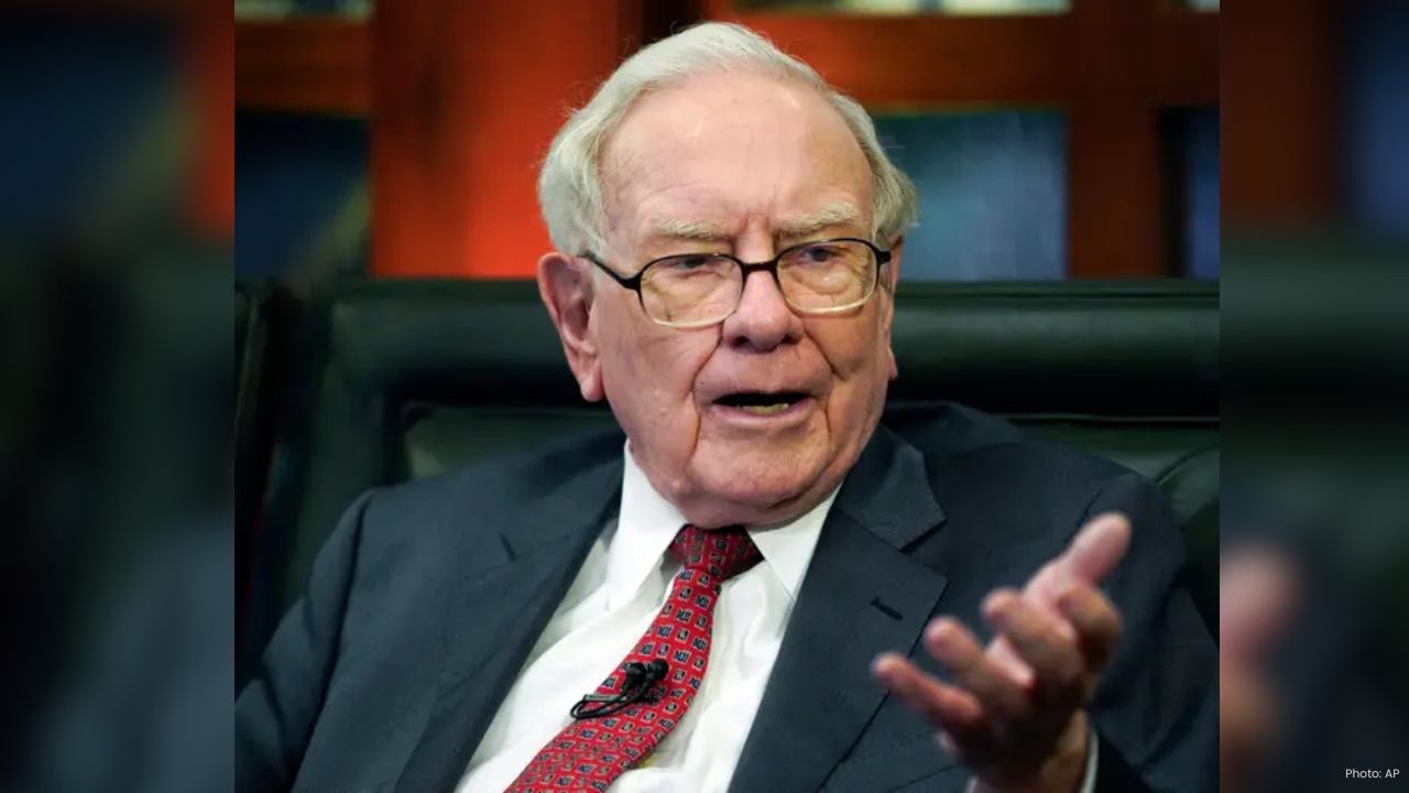Berkshire Hathaway's Stunning $4.3B Investment in Alphabet