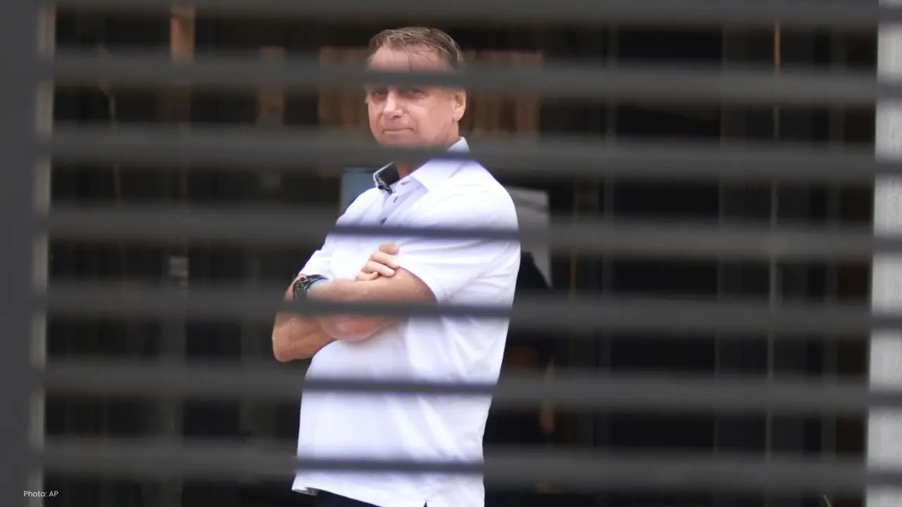 Bolsonaro Taken into Custody Ahead of Imprisonment in Coup Attempt
