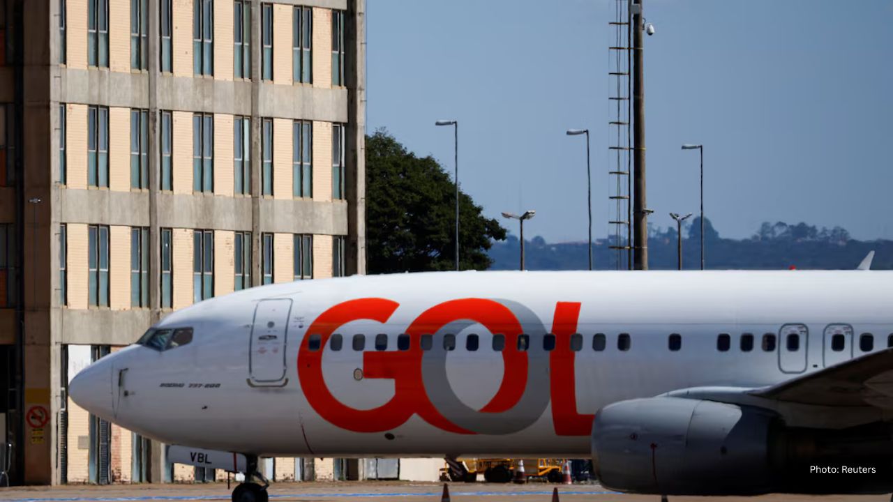 Venezuela Suspends Airline Licenses Amid US Tensions