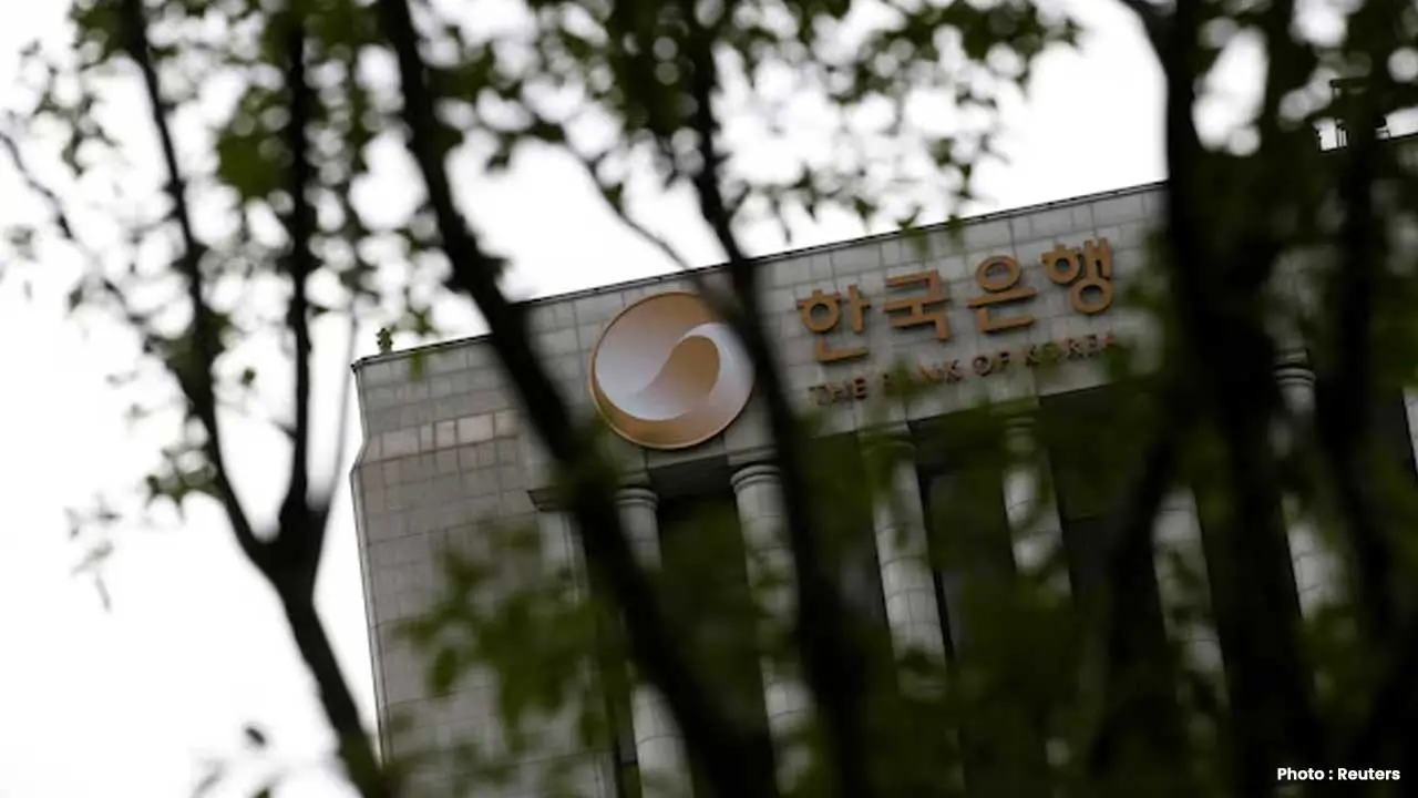 South Korea Signals Rate Cut Cycle May Be Ending Amid Economic Pressures