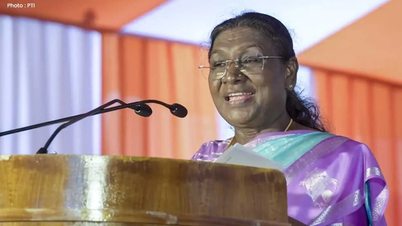 President Droupadi Murmu Speaks to Odisha Assembly, Calls for State Progress