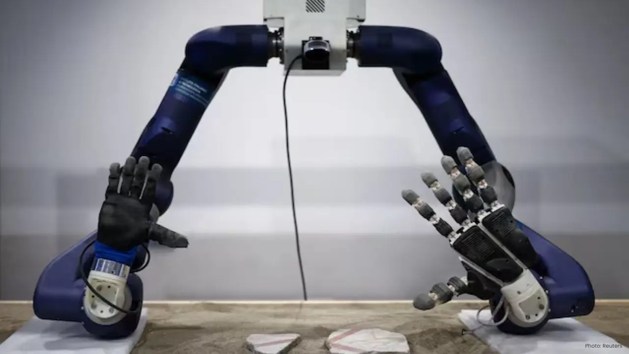 AI Robotics Reinvigorates Pompeii's Historic Frescoes