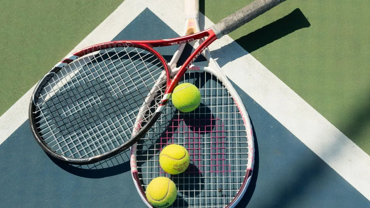 Emerging Star Petra Marcinko Excels in Dubai Tennis Tournament