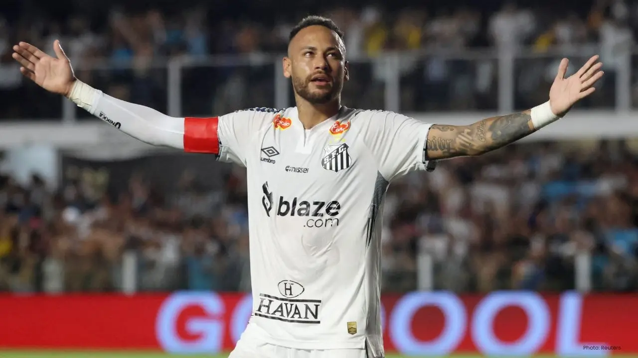 Neymar's Stunning Hat Trick Secures Santos' Survival in Serie A
