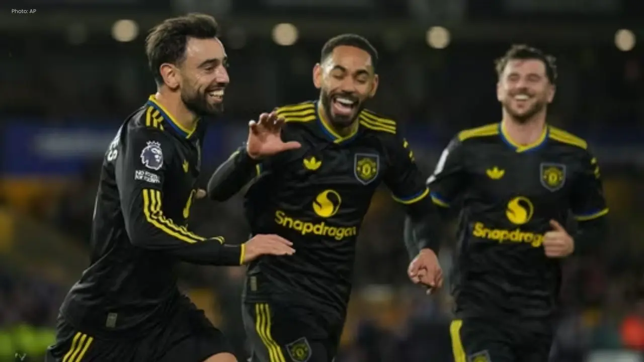 Bruno Fernandes Shines as Manchester United Dominate Wolves 4-1