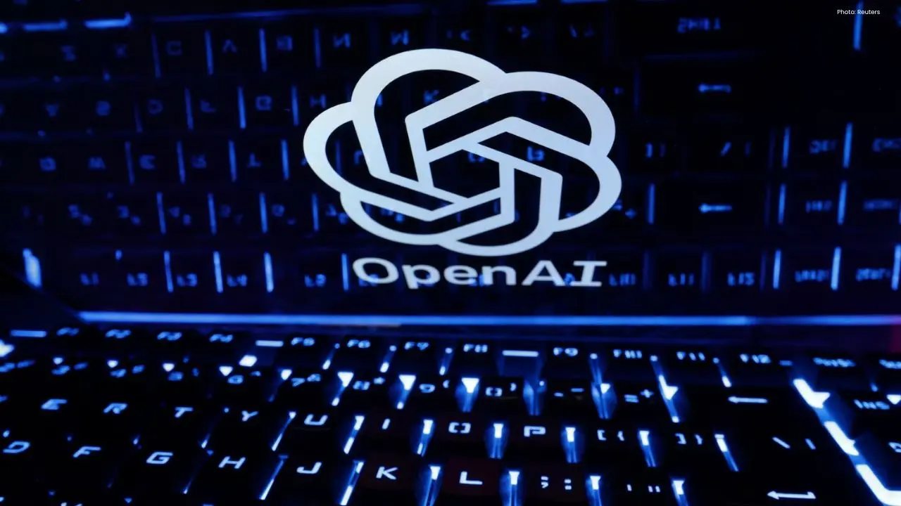 OpenAI Unveils GPT-5.2 in Race to Outperform Google AI