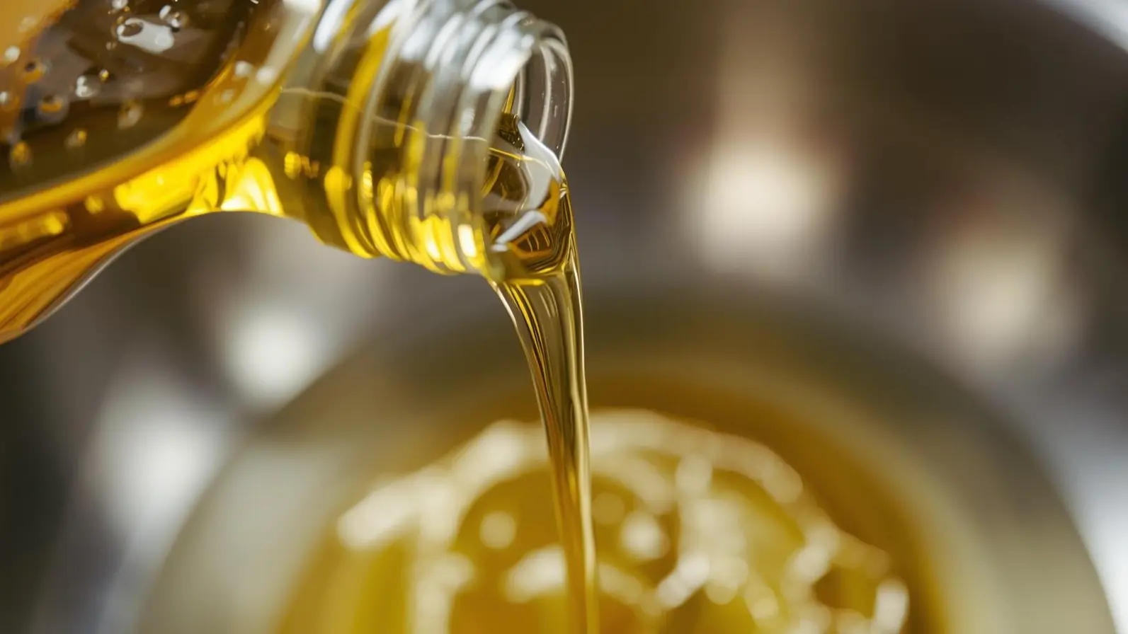 Enhancing Flavor While Cutting Oil in Everyday Cooking