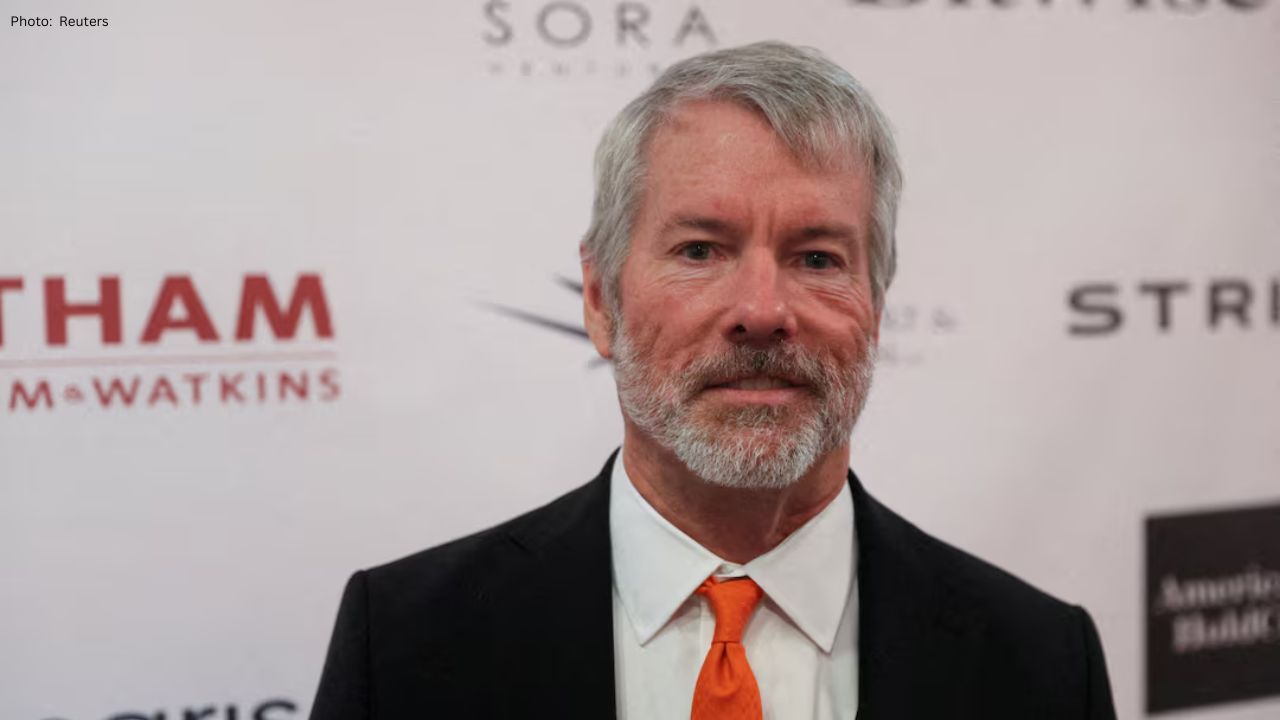 Strategy Stays Strong in Nasdaq 100 as Bitcoin Business Model Faces Scrutiny