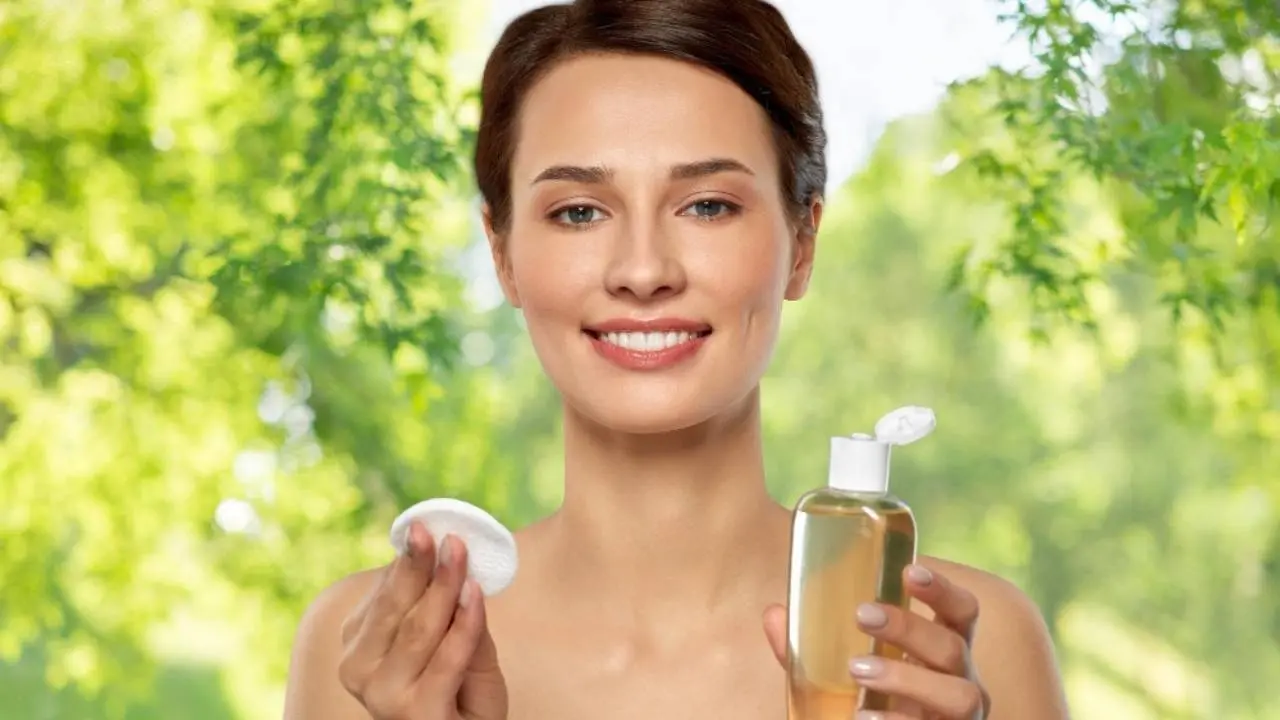 Simple Homemade Cleansers for Radiant Skin: Natural and Safe Solutions