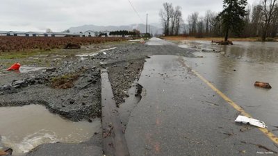 Storm Pounds B.C. South Coast, Flood Threat Grows, Power Cut