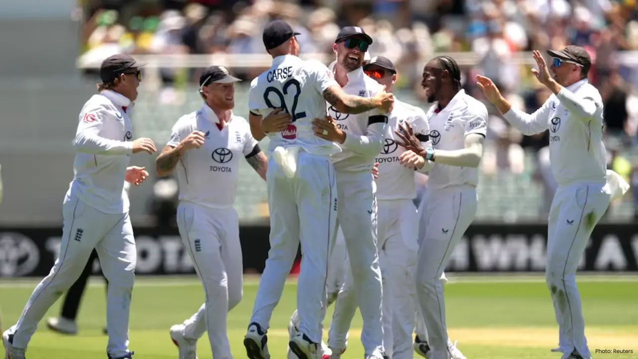 Usman Khawaja Shines with 82 Runs in Ashes Test Against England