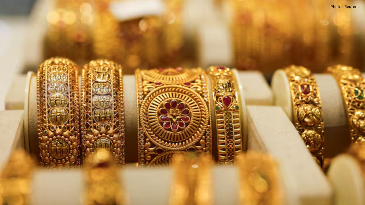 Gold Reaches New Heights as Silver Soars to Unprecedented Levels