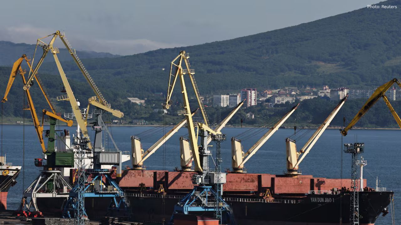 Global Oil Prices Inch Up Amidst Trump-Zelenskiy Dialogue and Regional Tensions