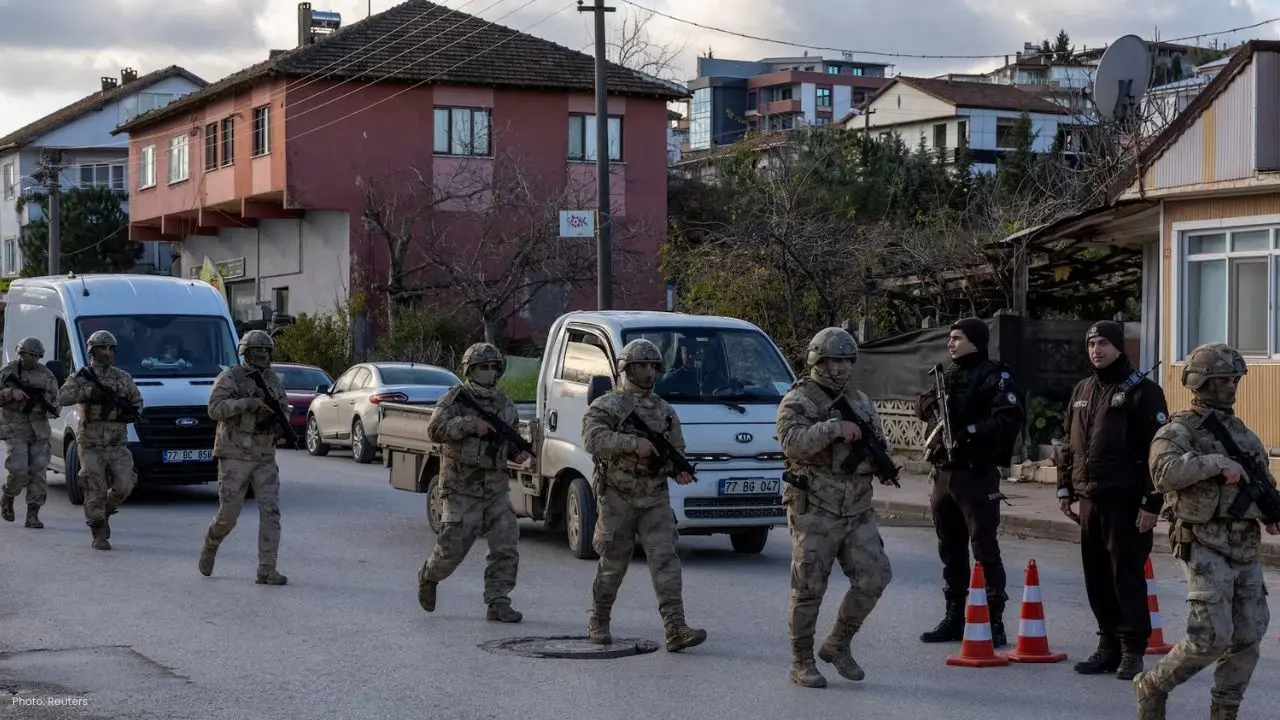 Turkey Intensifies Operations Against ISIS; Officers Injured
