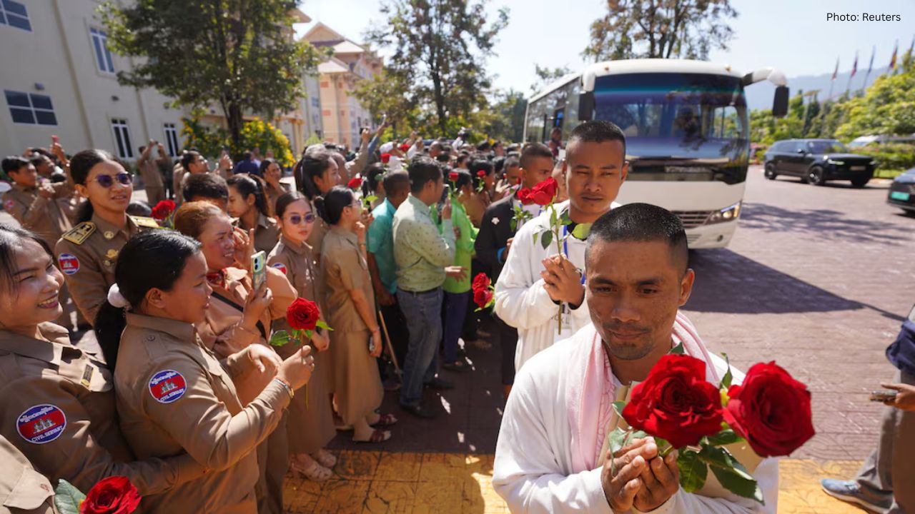 Thailand Repatriates 18 Cambodian Soldiers Under New Ceasefire