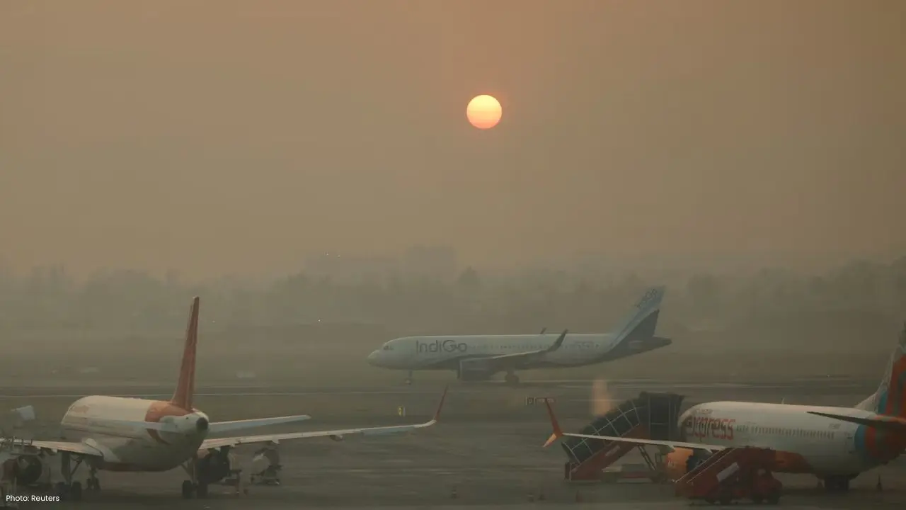 Severe Fog Causes Major Flight Disruptions at Delhi Airport