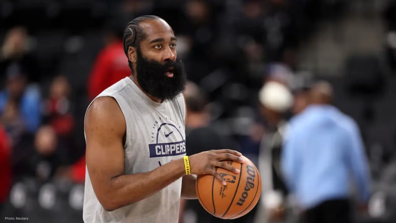 Kawhi Leonard Shines with 45 Points in Clippers' 6th Consecutive Victory