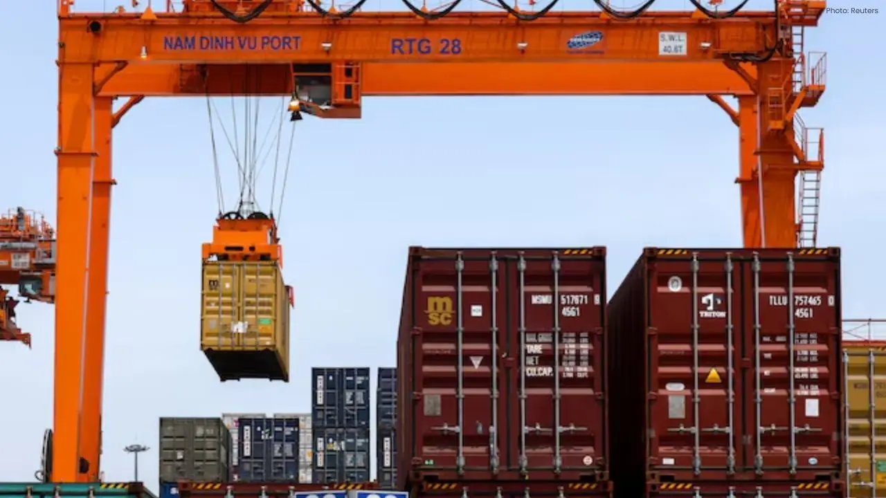 Vietnam Economy Surges 8% in 2025 as Exports Defy U.S. Tariffs