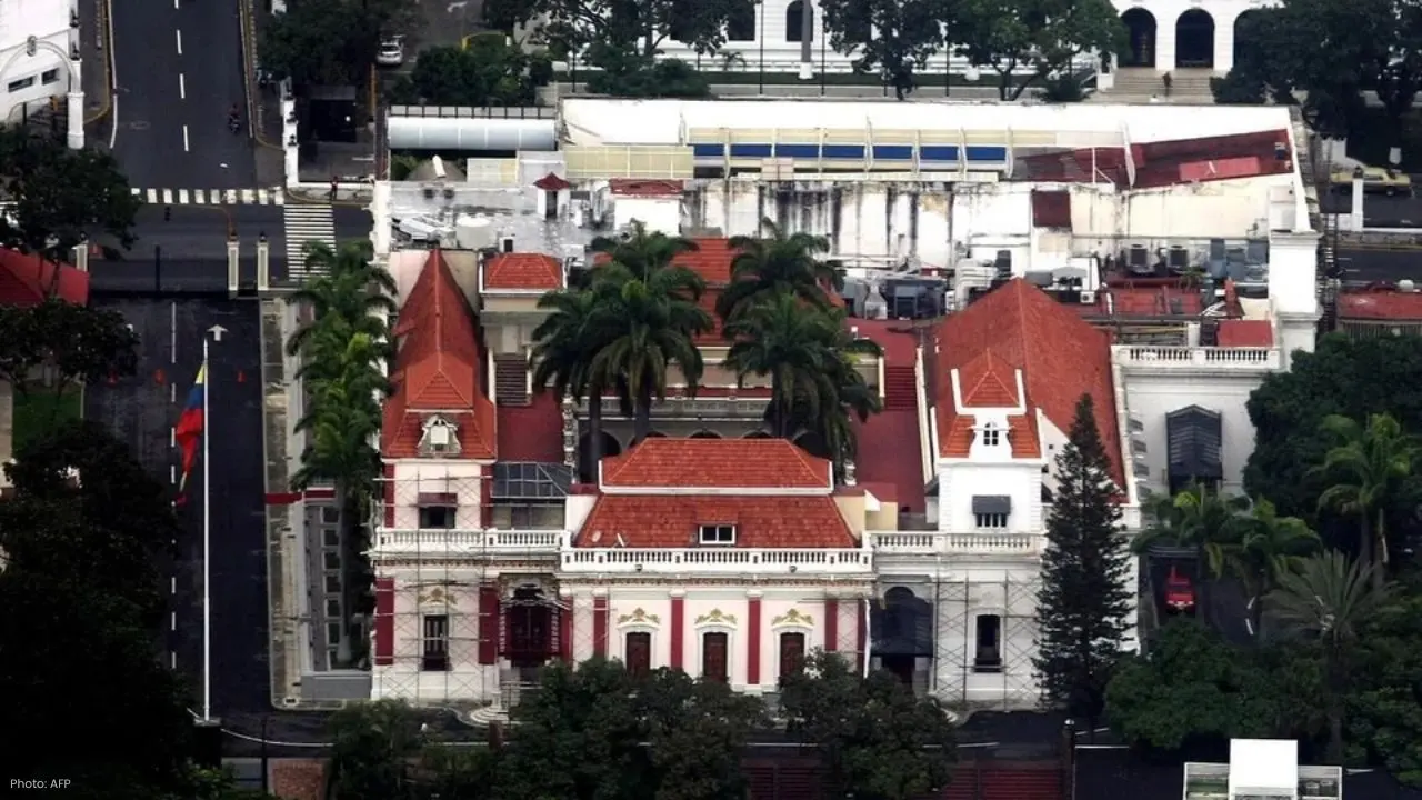 Gunfire and Drones Trigger Security Alert Near Venezuela Palace