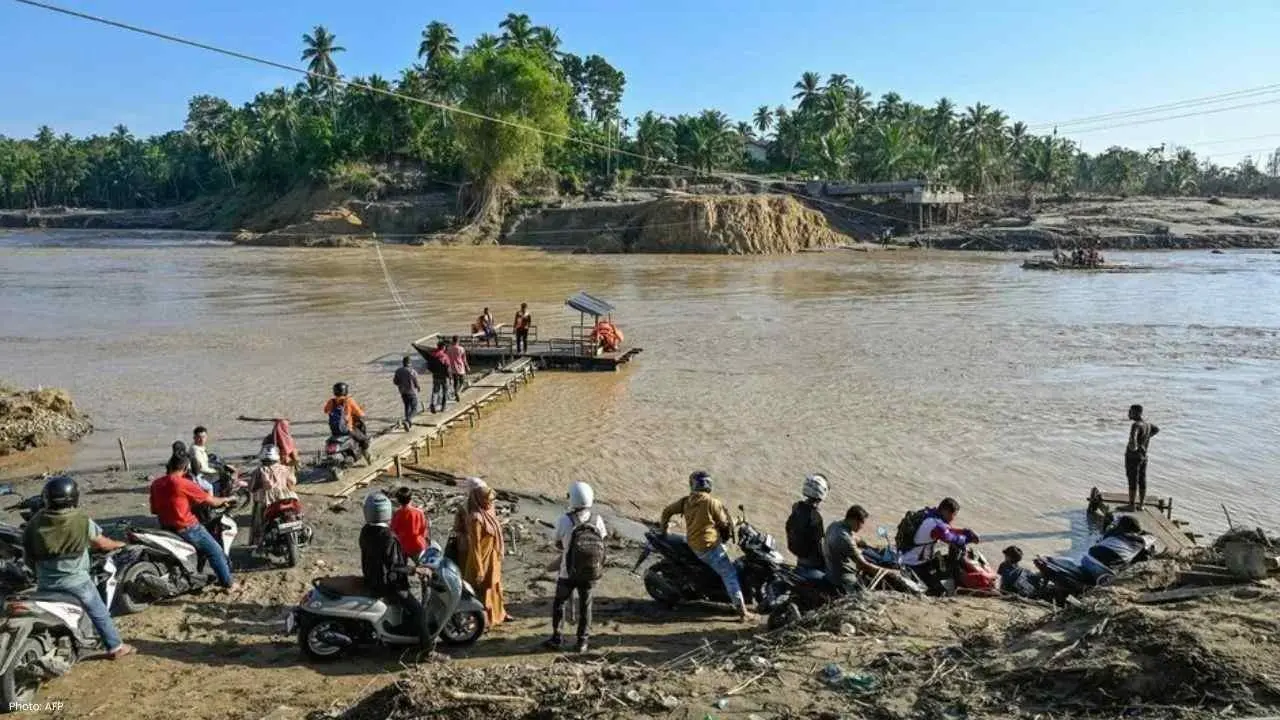 Deadly Flash Floods Strike North Sulawesi, Indonesia; Search Efforts Underway