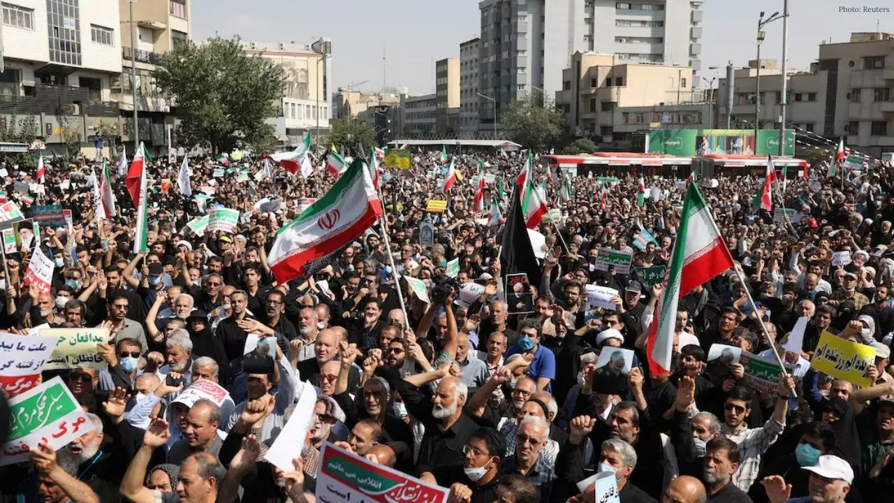 Escalating Unrest in Tehran: A Call for Change Against Economic Strain