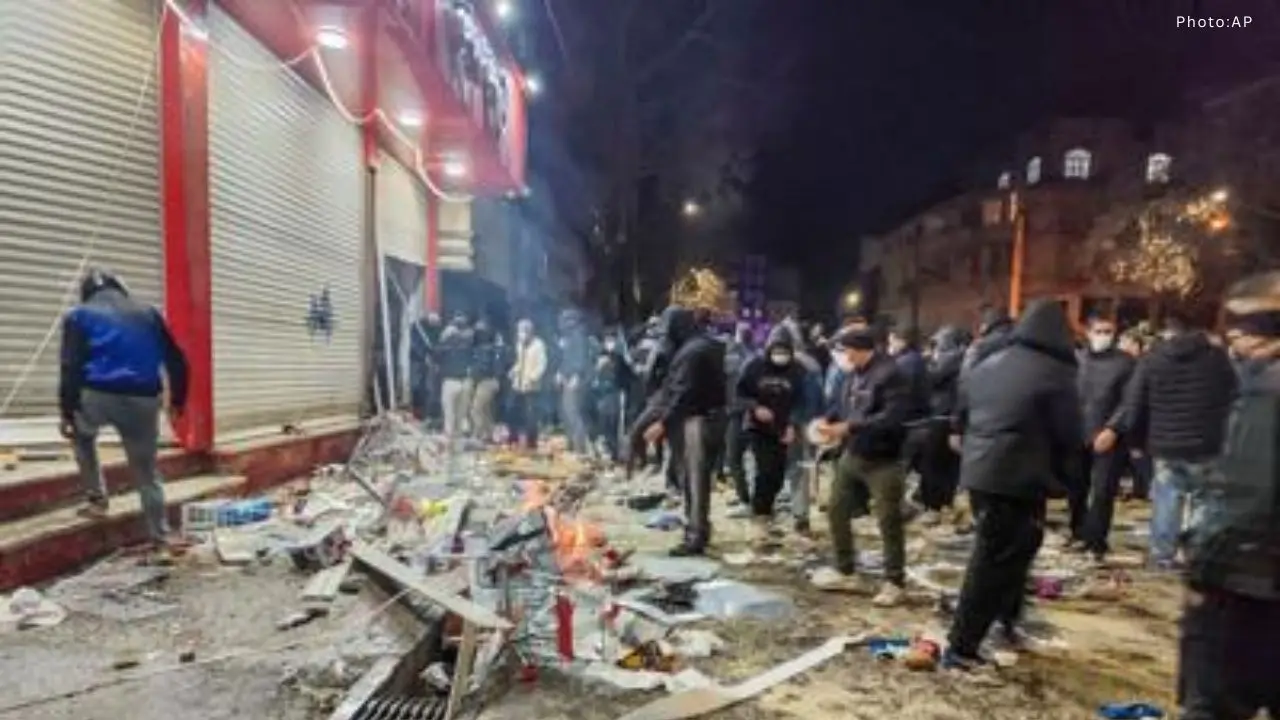 Iran's Protests Escalate Amid Supreme Leader's Warning of Strong Repression