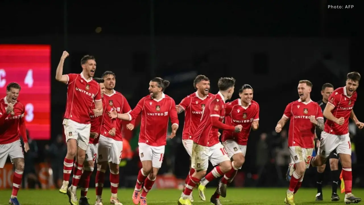 Wrexham Surprises Nottingham Forest to Advance in FA Cup