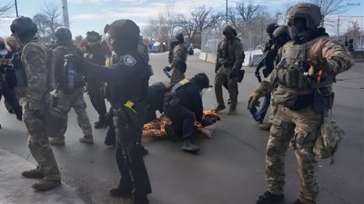 Federal Authorities Opt Out of Investigating Fatal Minneapolis ICE Shooting