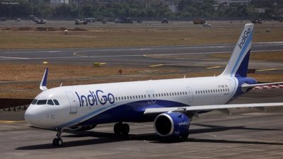 IndiGo Flight Sidesteps Iran Airspace Amid Unexpected Shutdown