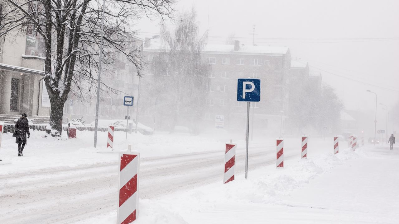 Most GTA Schools Close Due to Snowstorm, But Durham Region Remains Open