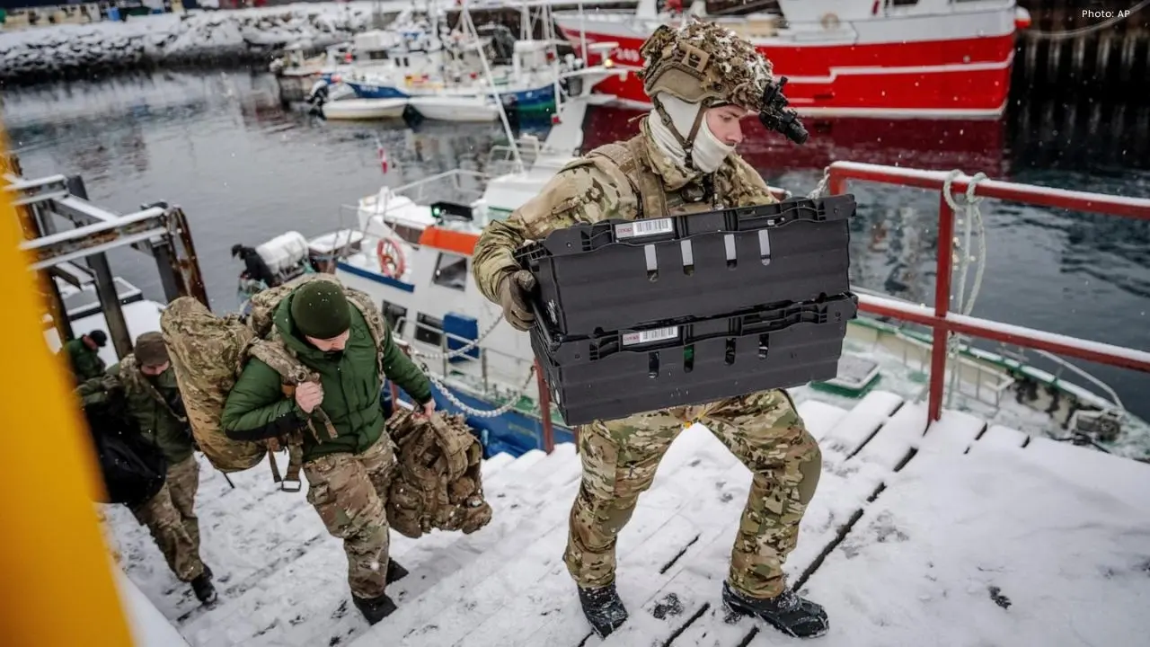 Trump's Tariff Threat Over Greenland Provokes Strong European Response