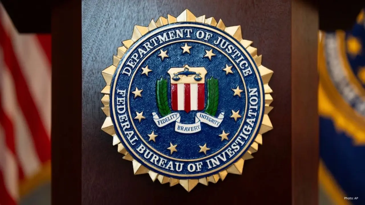 Pentagon Contractor Charged Over Leak to Journalist