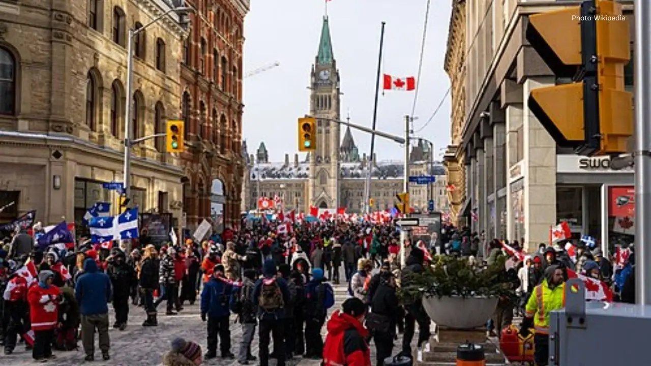 Ukrainians in Ottawa Mark End of Christmas Season With Solidarity March