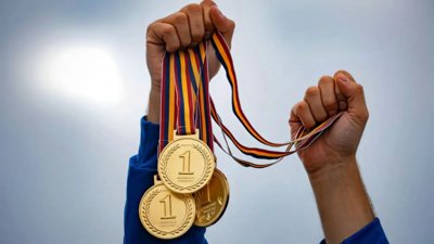 Canada Celebrates 2006 Olympic Women’s Hockey Gold in Torino